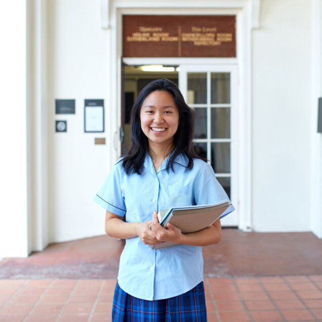 Teenager_Girl_Diverse